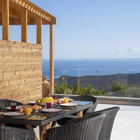 Villa Falcon