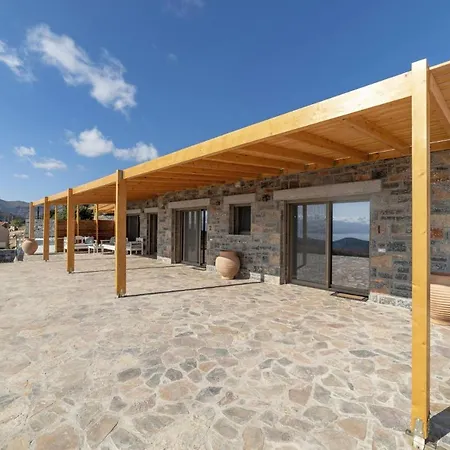 Falcon Villa Chavgas